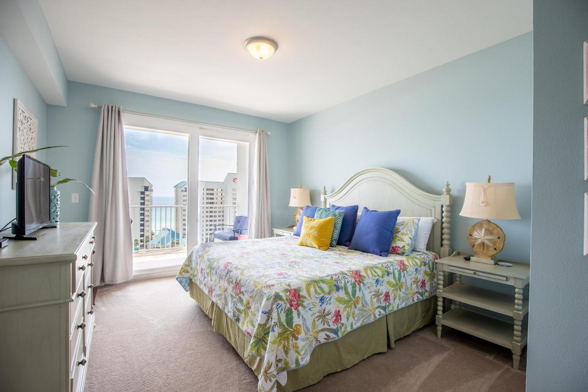 Apartment Laketown Wharf - 810 *