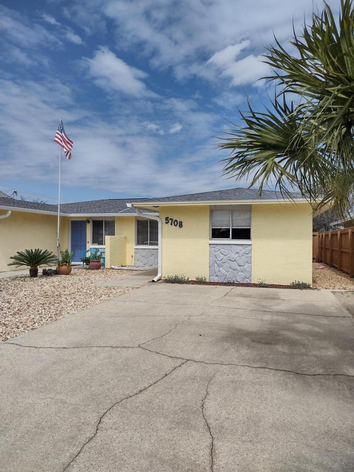 Holiday home 5708 Sunset Ave
