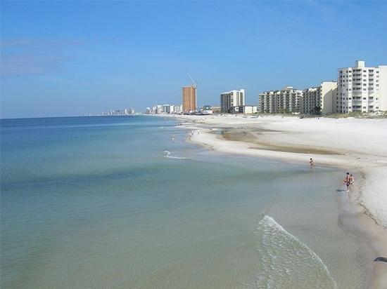 Beachside Sunrise Beautiful 4 Bedroom 2 Bath Spacious And Serene Holiday home *