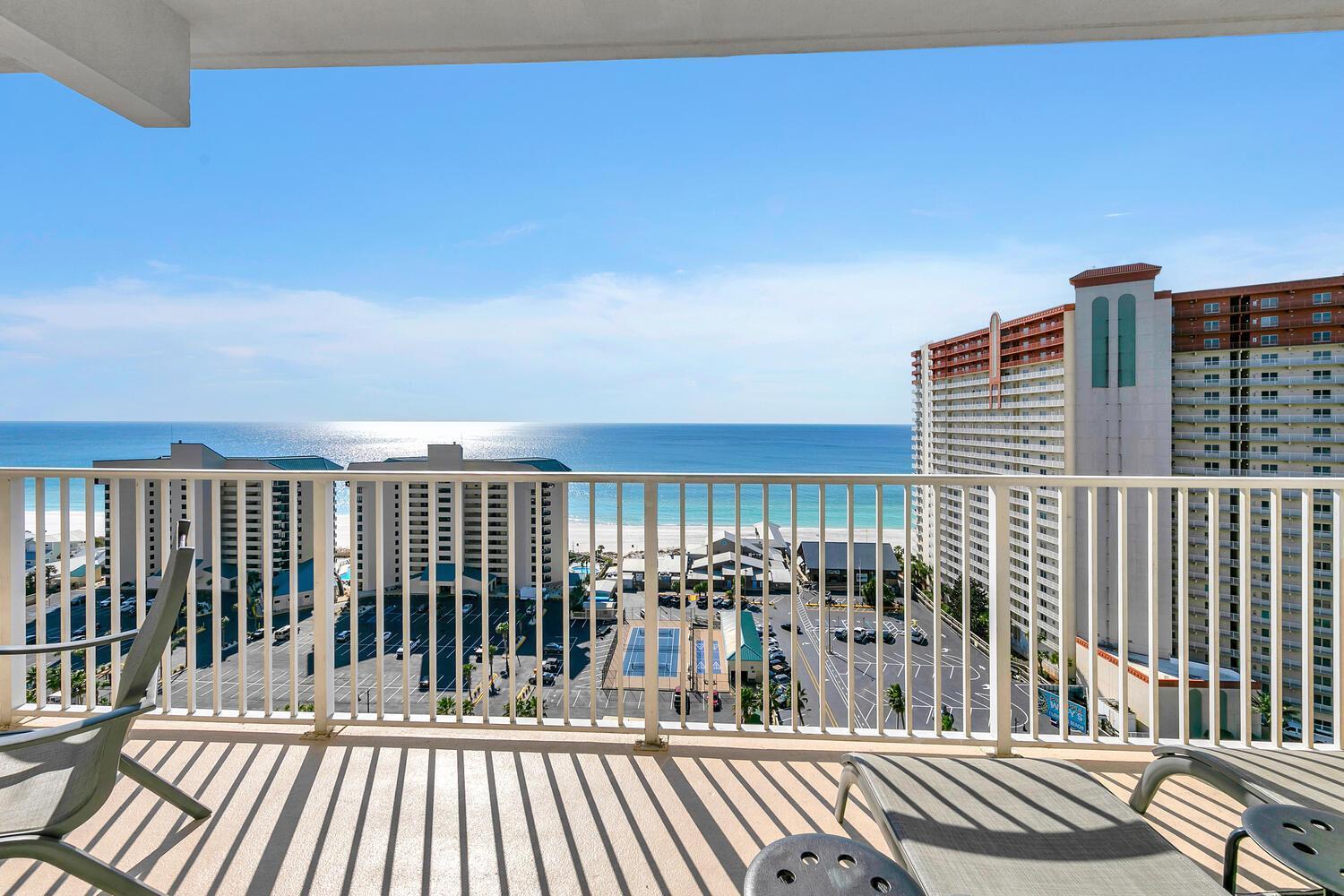Laketown Wharf 1527