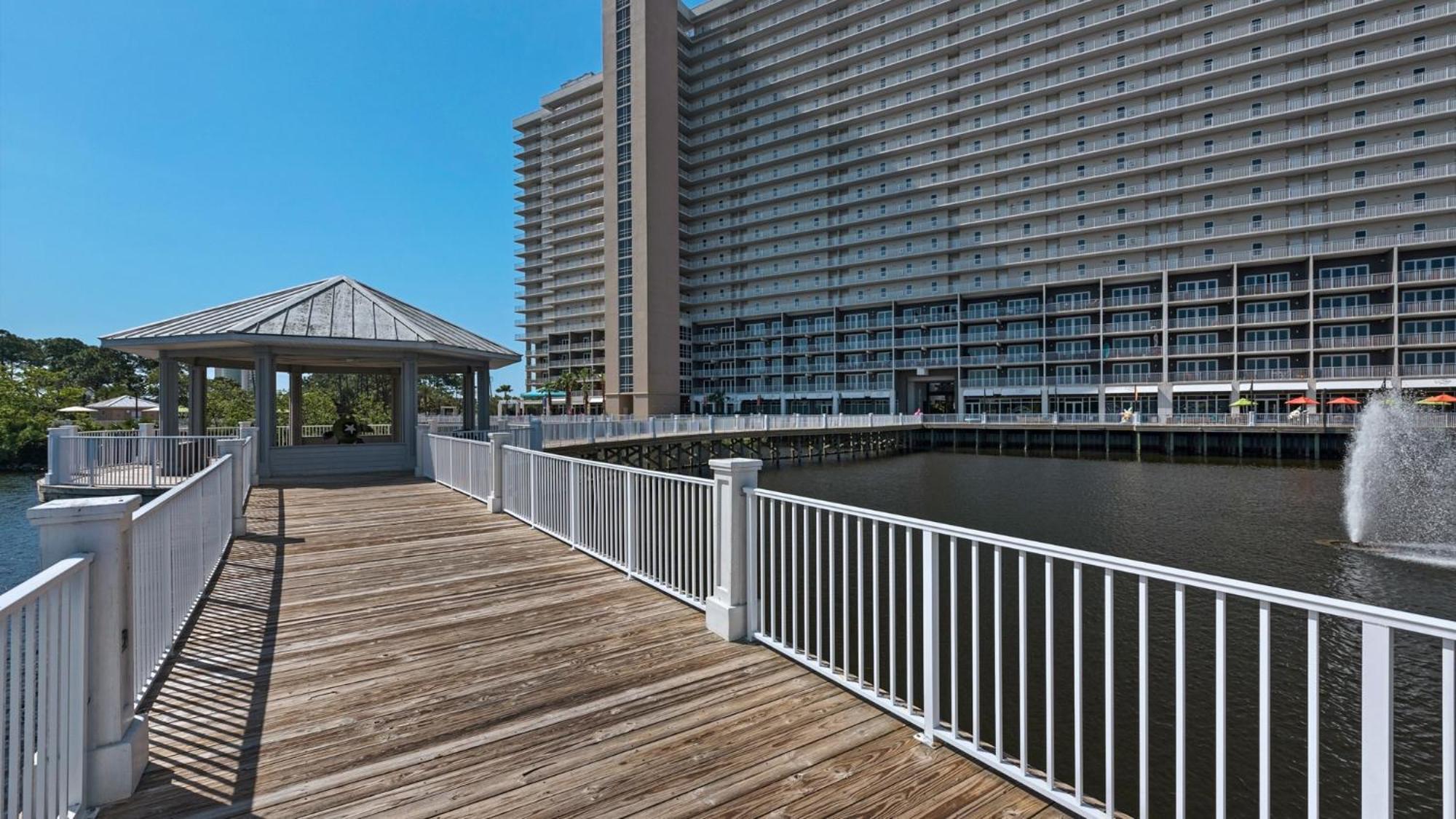 Laketown 1730 Gorgeous 2 Bd Bunks, Gulf Views, Amenities Holiday home Panama City Beach