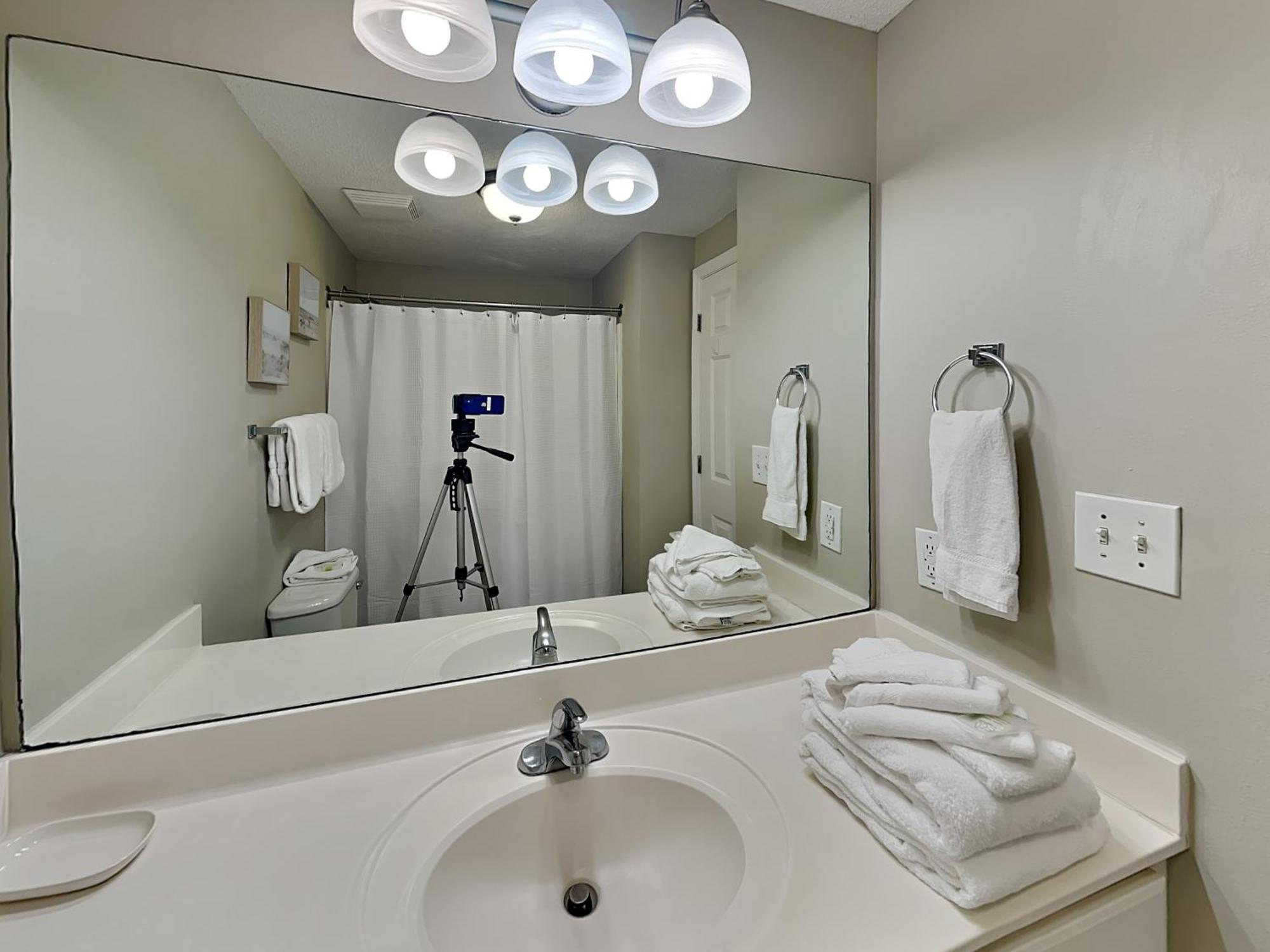 Apartment Majestic Towers I 1410