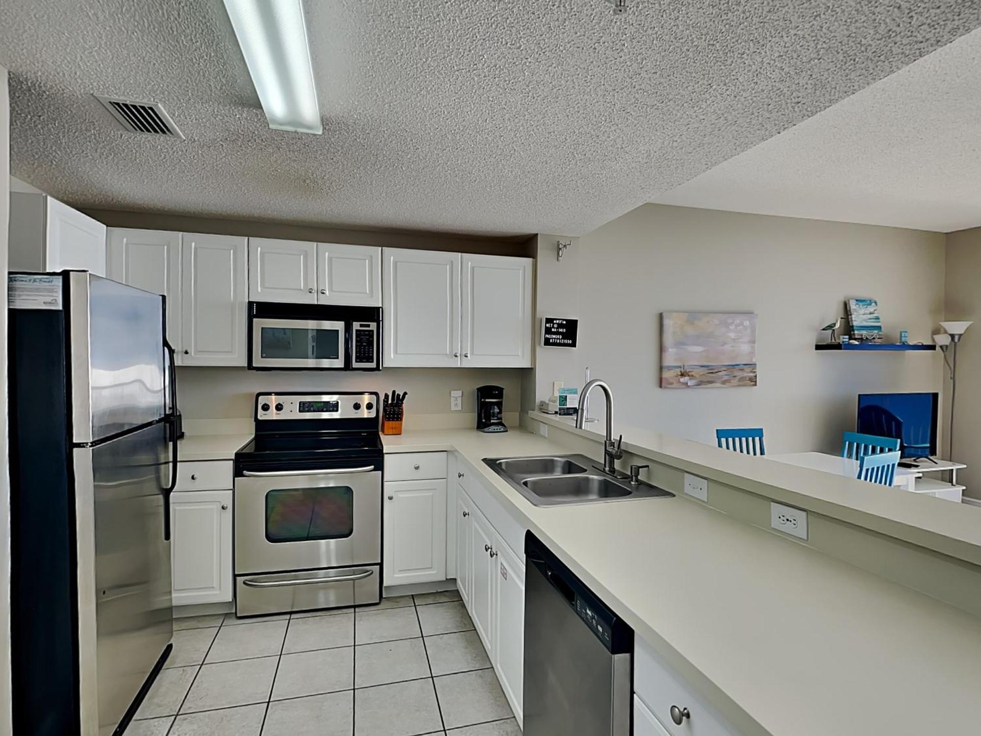 Majestic Towers I 1410 Apartment *