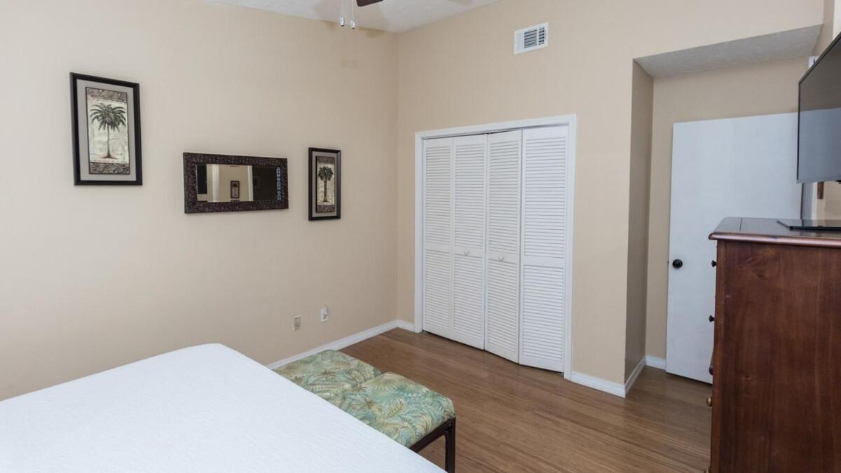 2 Bd 2 And Half Ba Two Story Haven Pet Friendly With Golf Cart Holiday home *
