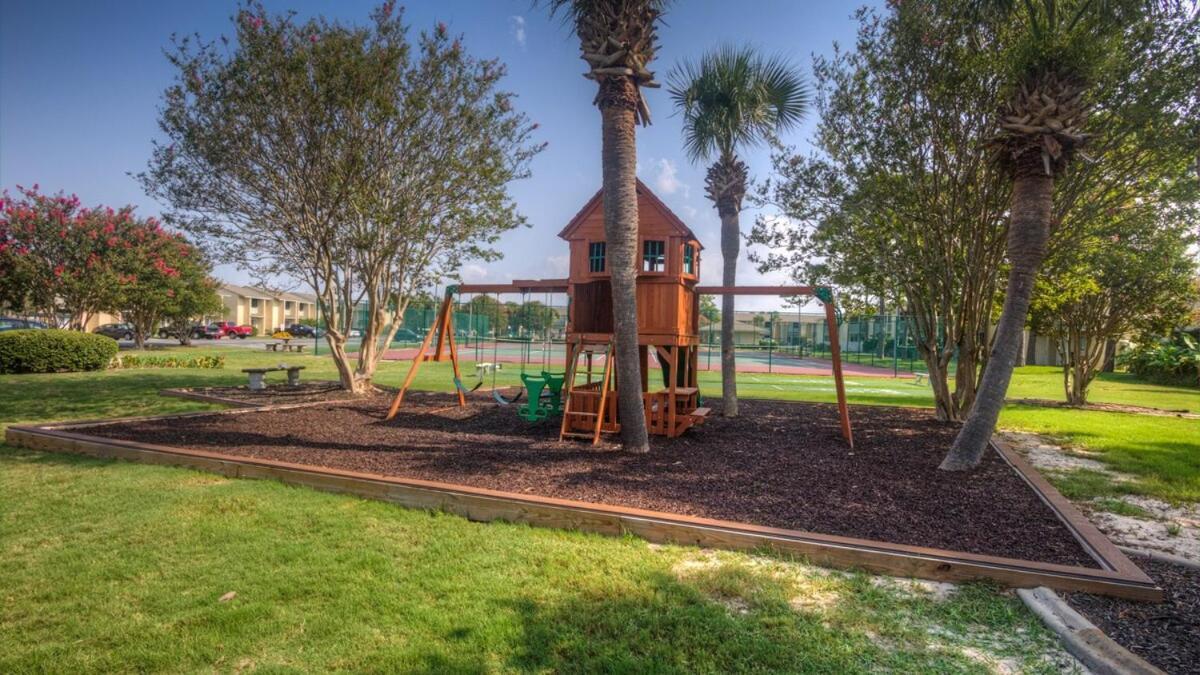 Holiday home 2 Bd 2 And Half Ba Two Story Haven Pet Friendly With Golf Cart *