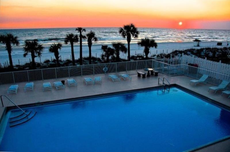 2 Bd 2 And Half Ba Two Story Haven Pet Friendly With Golf Cart * Panama City Beach