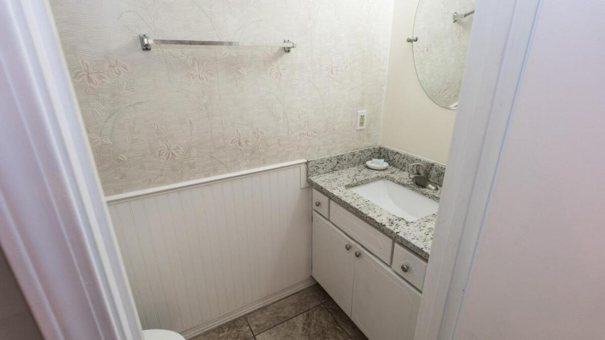 2 Bd 2 And Half Ba Two Story Haven Pet Friendly With Golf Cart
