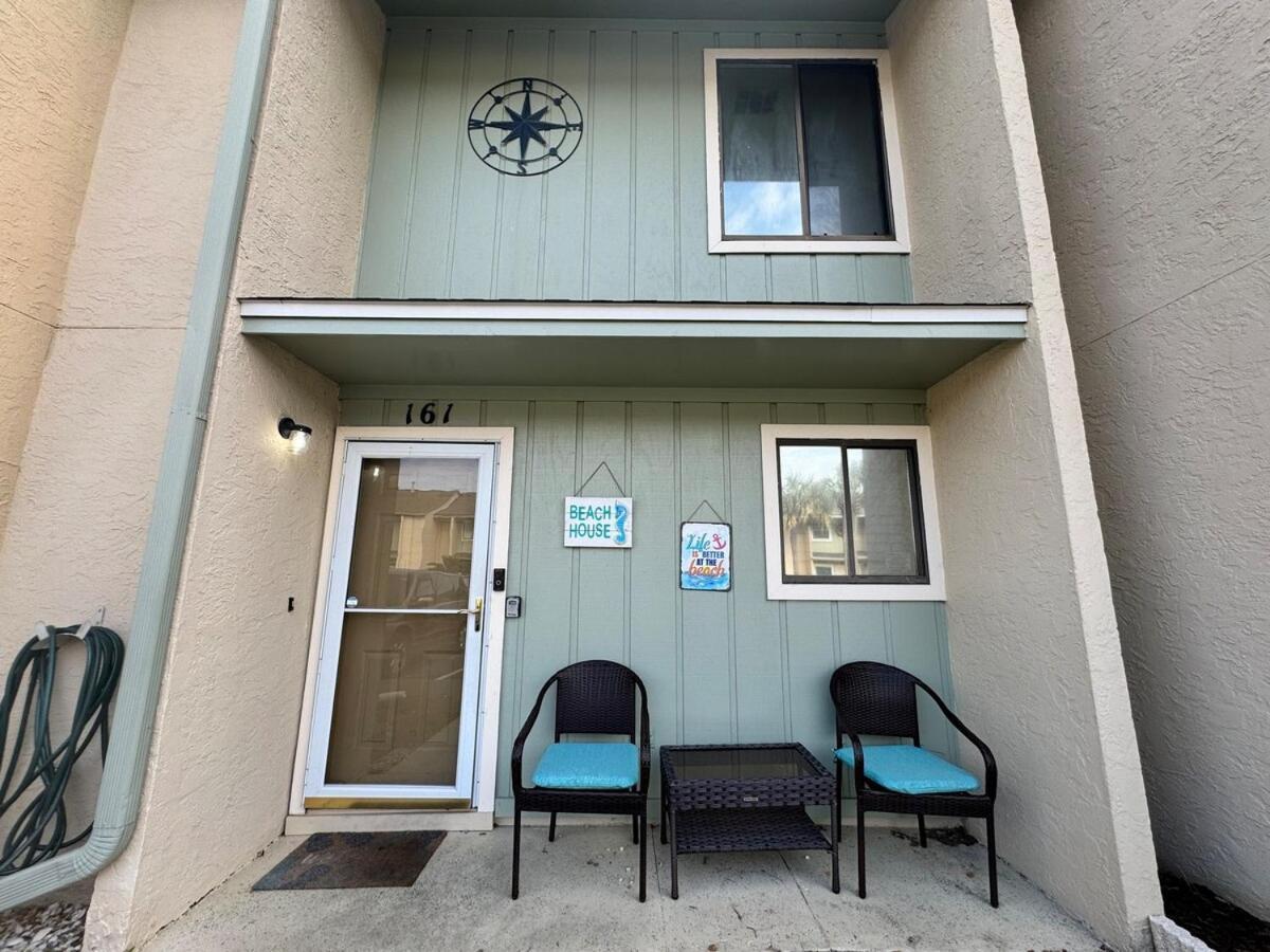 2 Bd 2 And Half Ba Two Story Haven Pet Friendly With Golf Cart