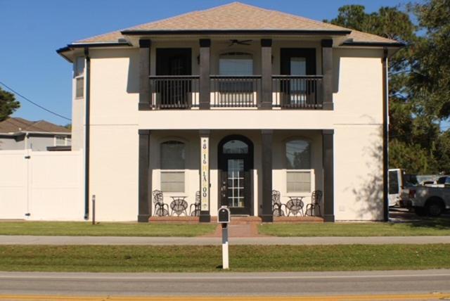 Vibrant Neworleans Style Retreat * Panama City Beach