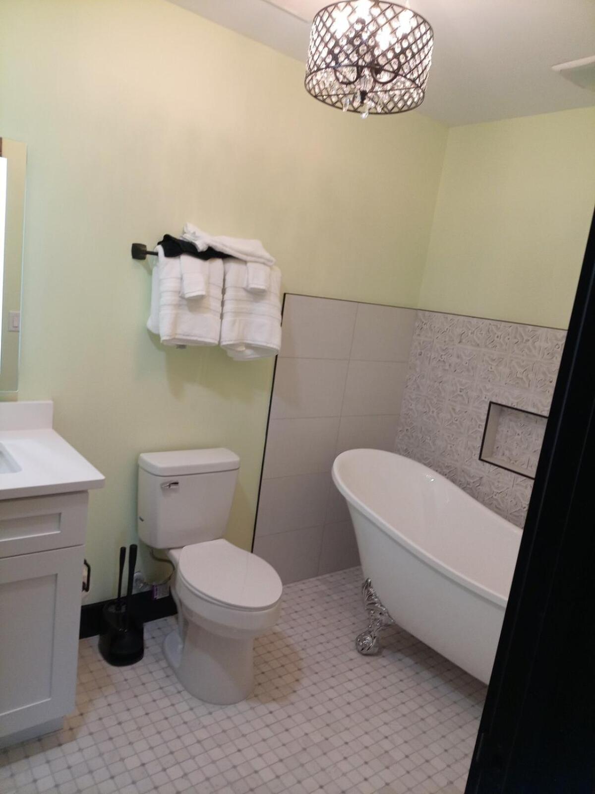 Vibrant Neworleans Style Retreat Panama City Beach