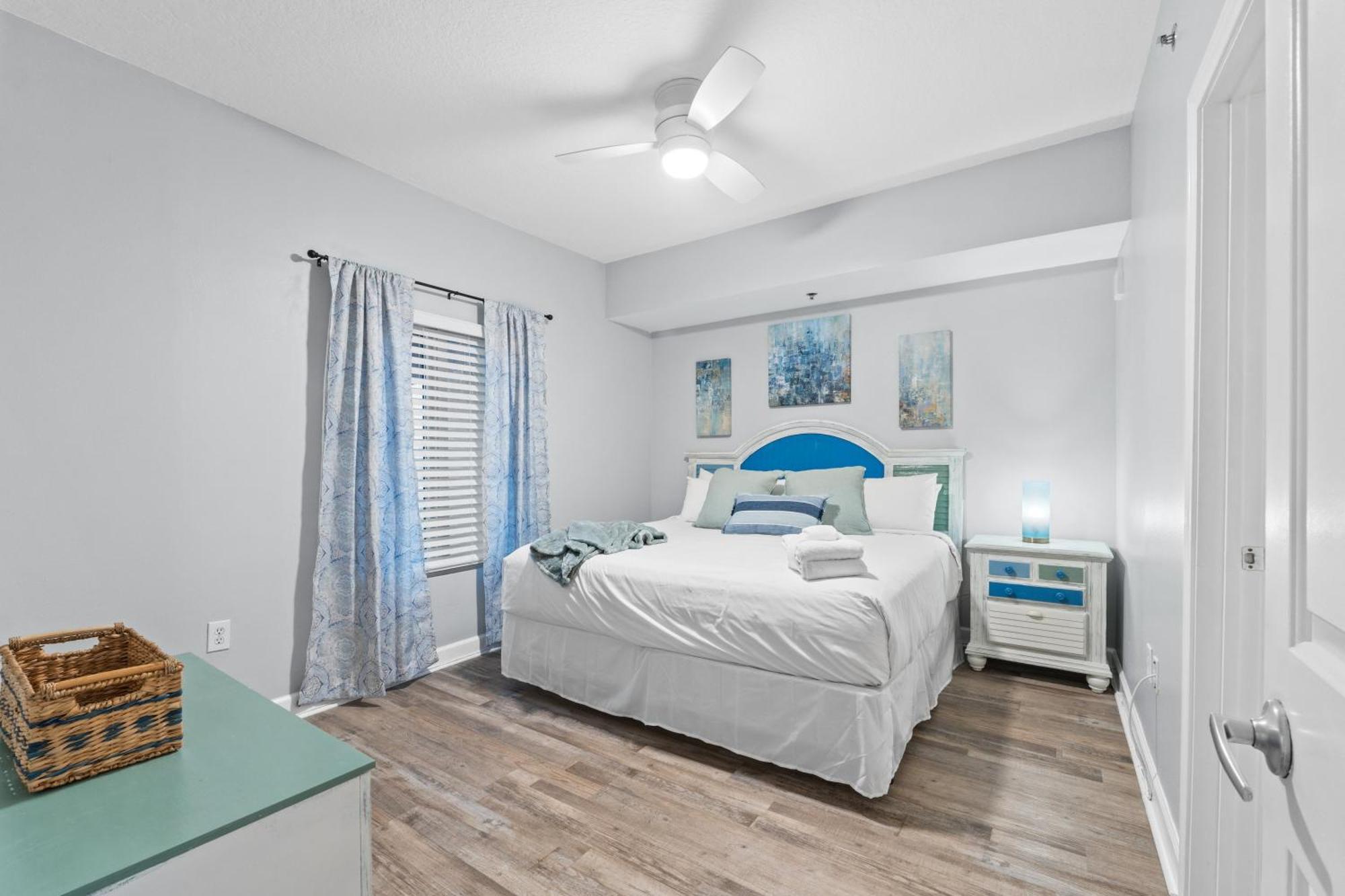 Shores Of Panama #2318 By Book That Holiday home Panama City Beach