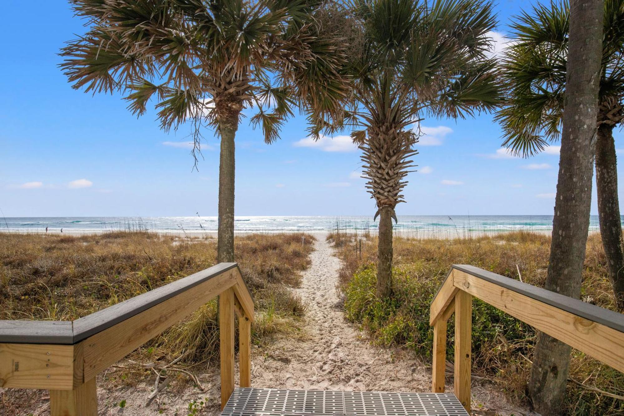 Put Some Vitamin Sea In Your Vacation! Gulf Front Town - Quiet West End Holiday home Panama City Beach