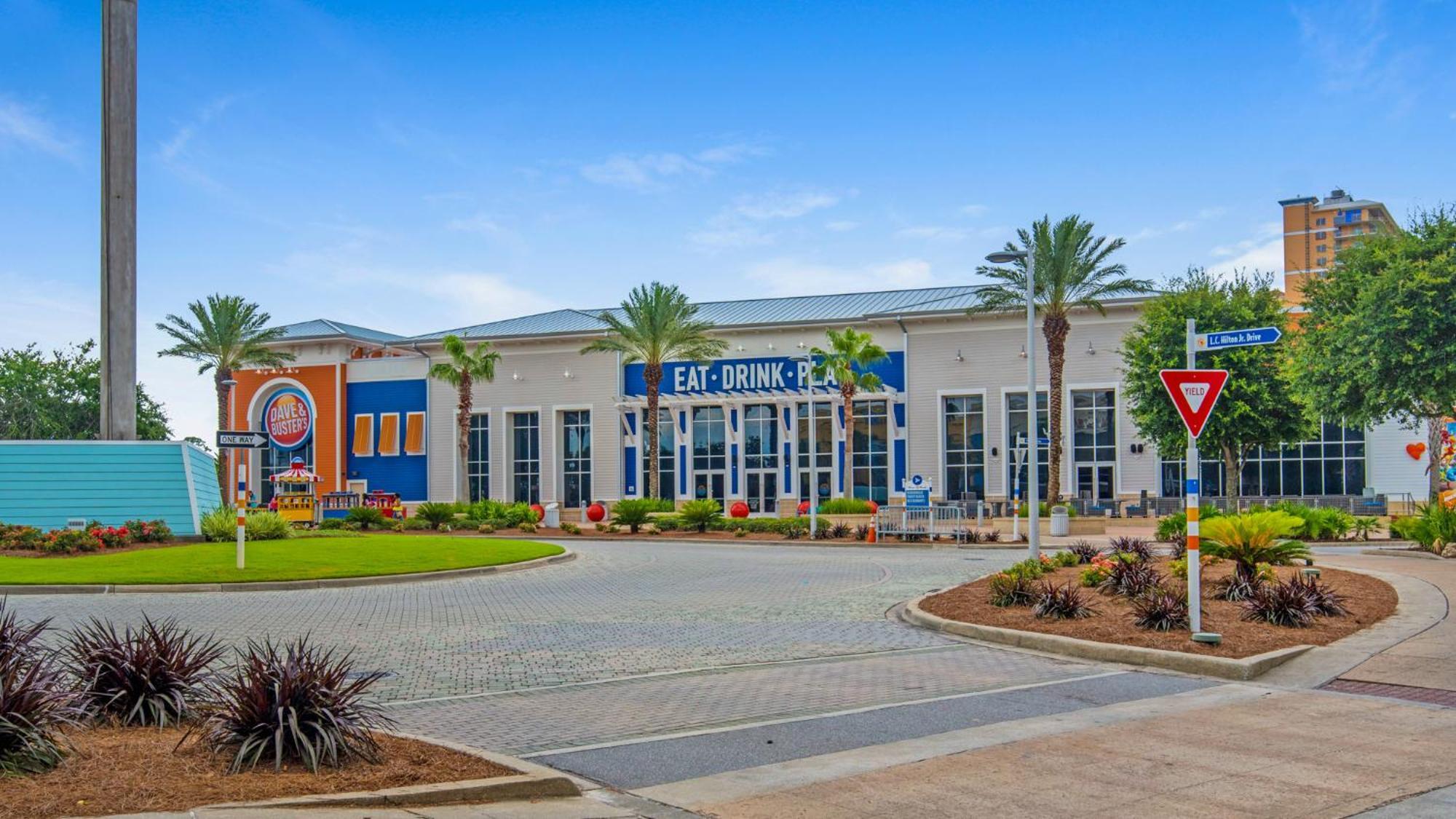 Holiday home Parking Included-beachfront 2bd Ocean Villa! Gorgeous Amenities, Private Complex *
