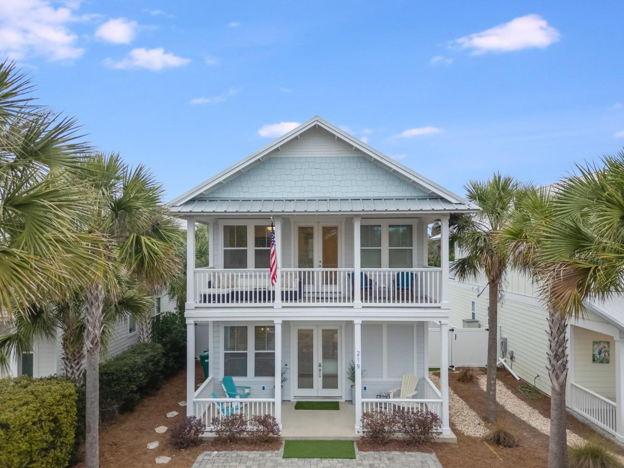 Coastal Sands - 219 Sands Street Holiday home