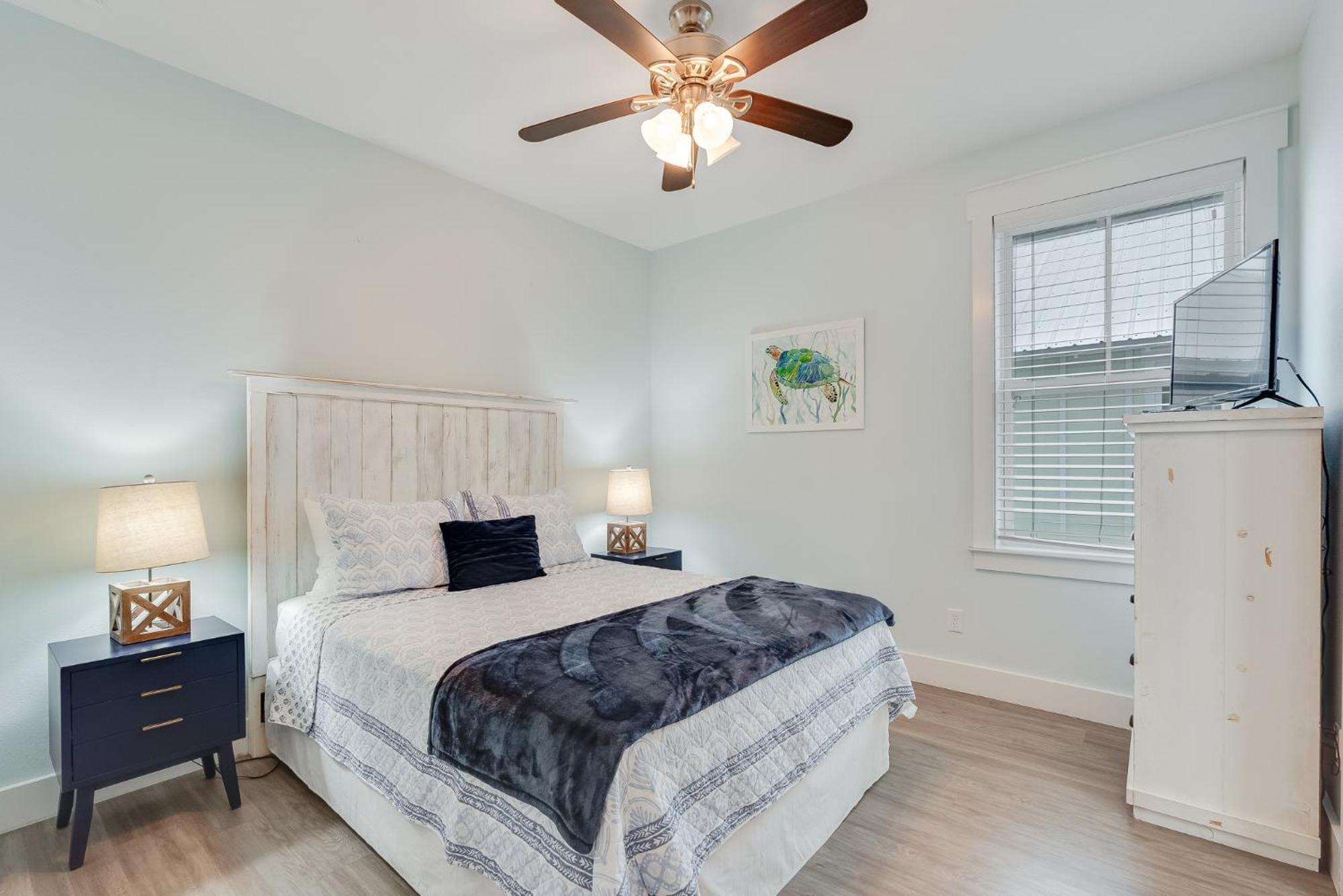 Coastal Sands - 219 Sands Street *