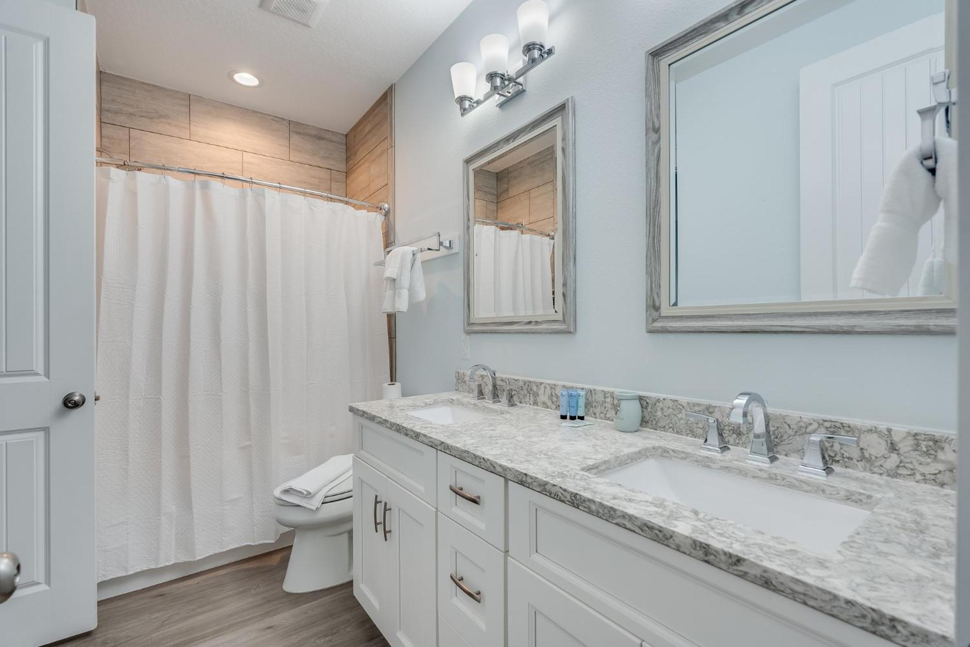 Coastal Sands - 219 Sands Street *