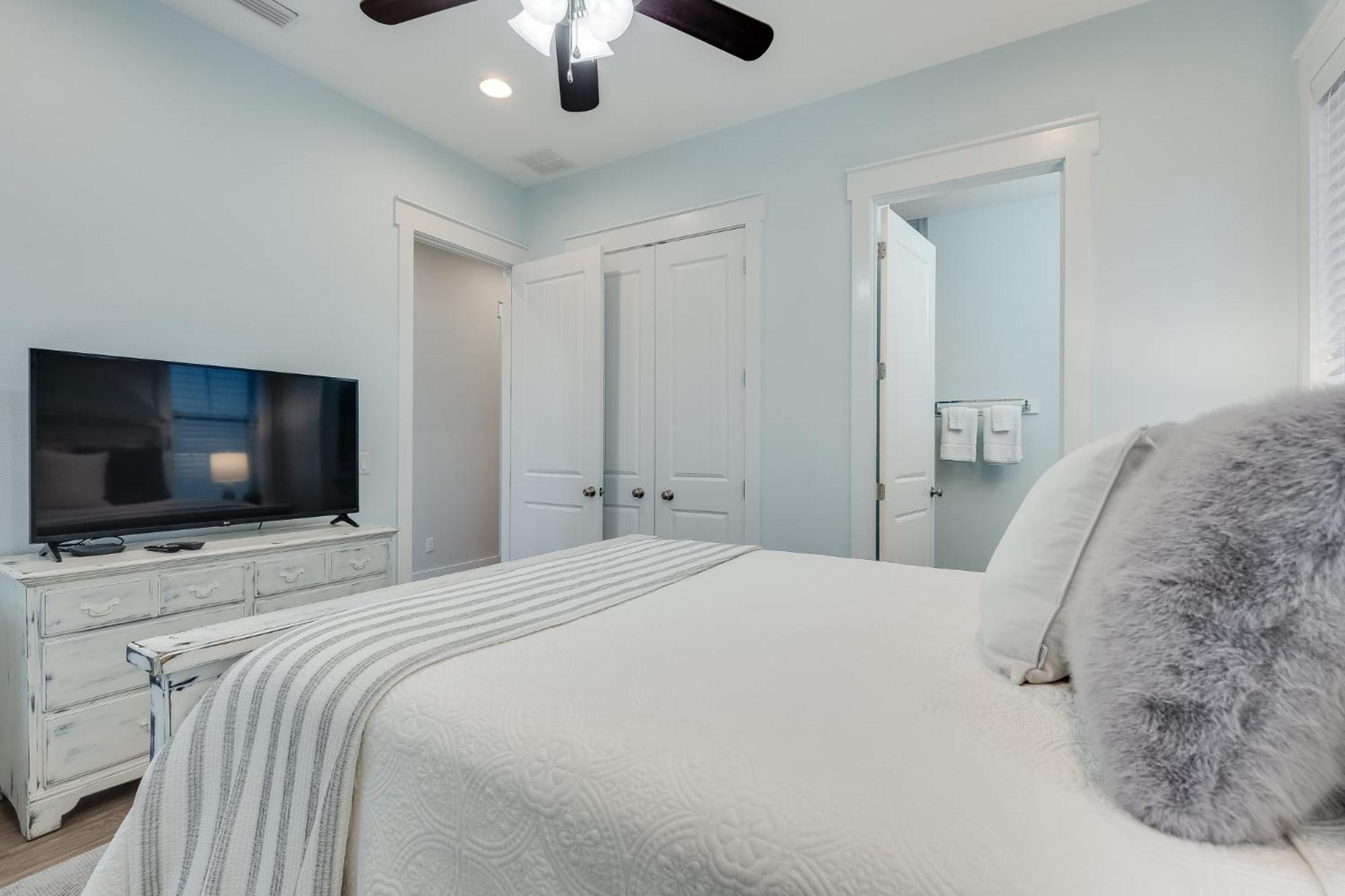 Coastal Sands - 219 Sands Street *