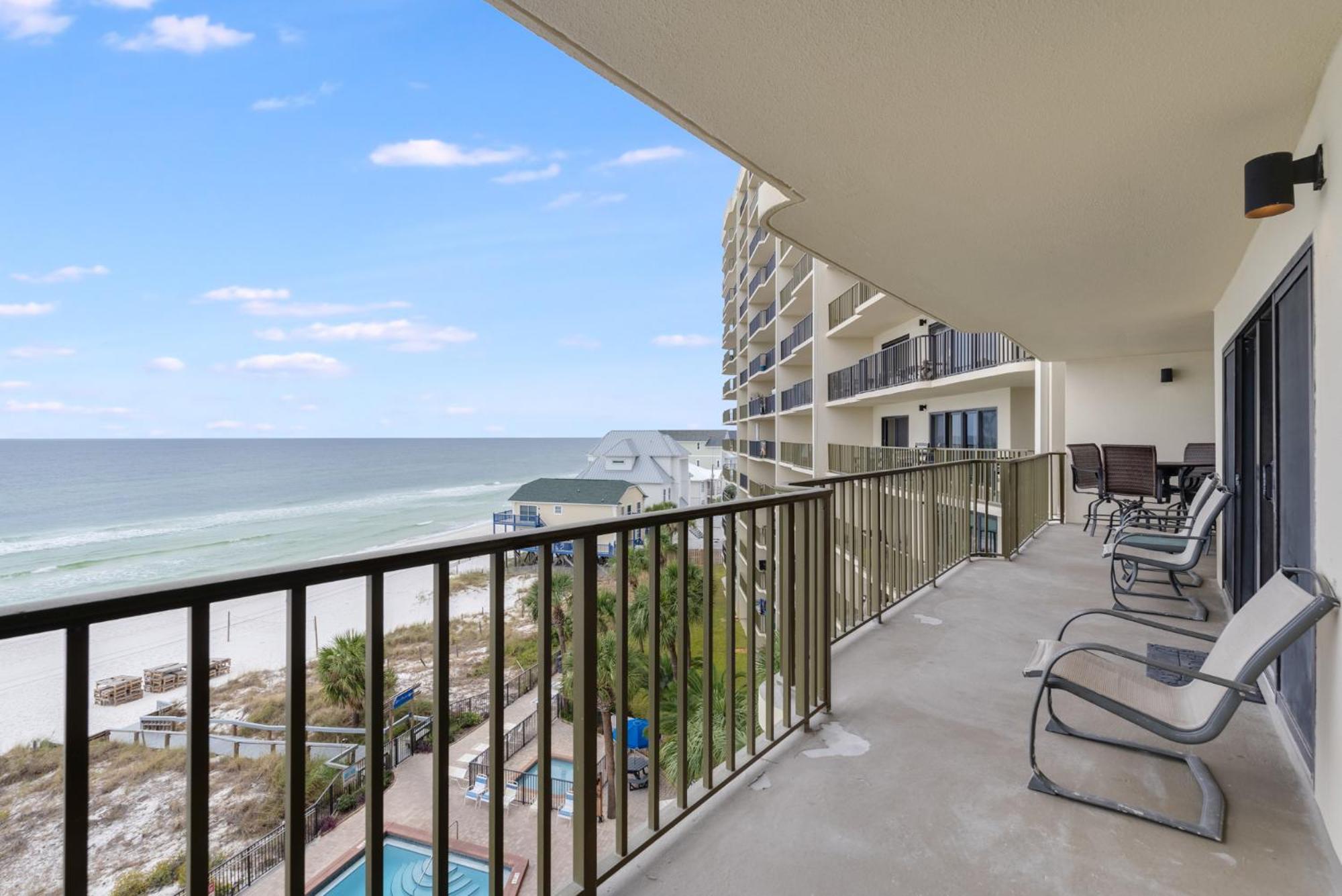 Apartment Commodore 605 3 Bedroom 3 Ba With 2 Beachfront Masters *