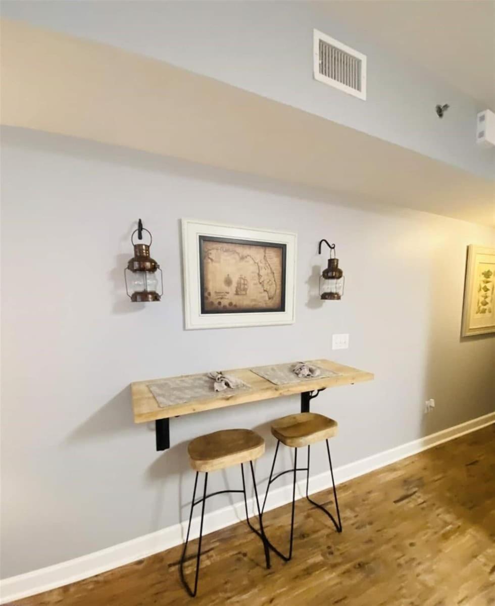 Shores Of Panama 1307, Two Masters! Under 25 Ok! Apartment *