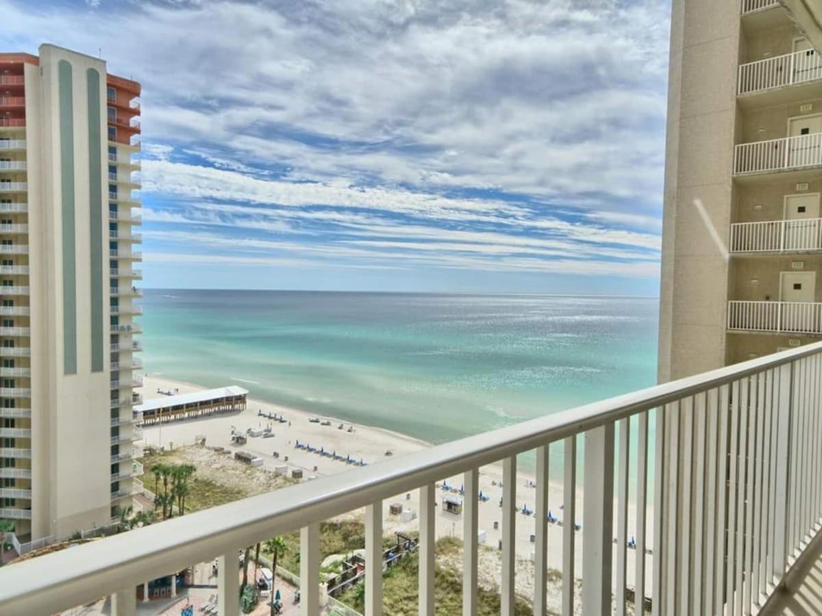 Apartment Shores Of Panama 1307, Two Masters! Under 25 Ok!