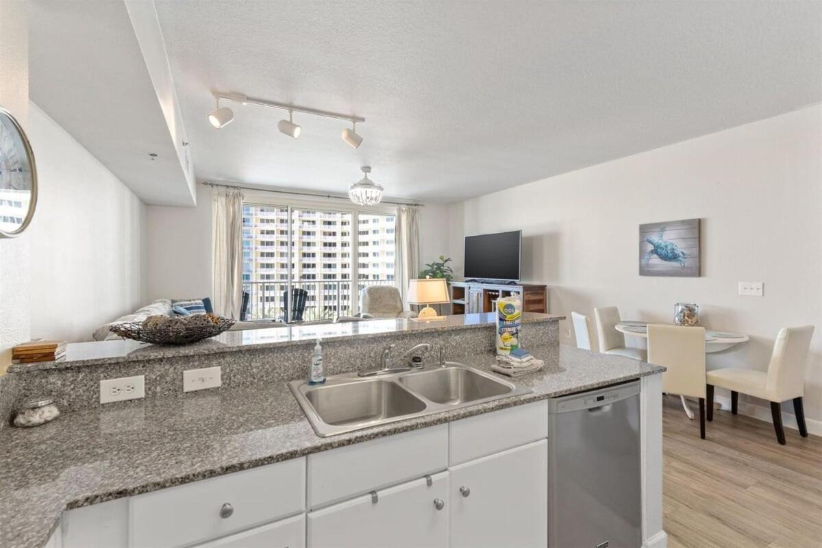 Shores Of Panama 727 - Same Level Parking Space! Apartment