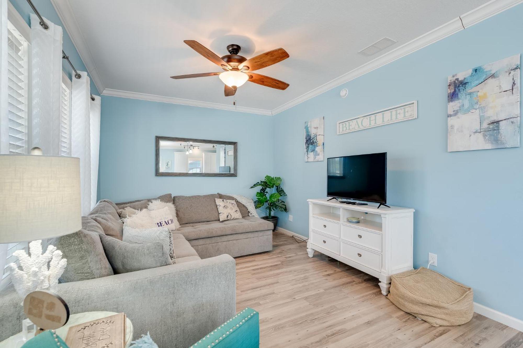 313 Laureno Place. Holiday home *