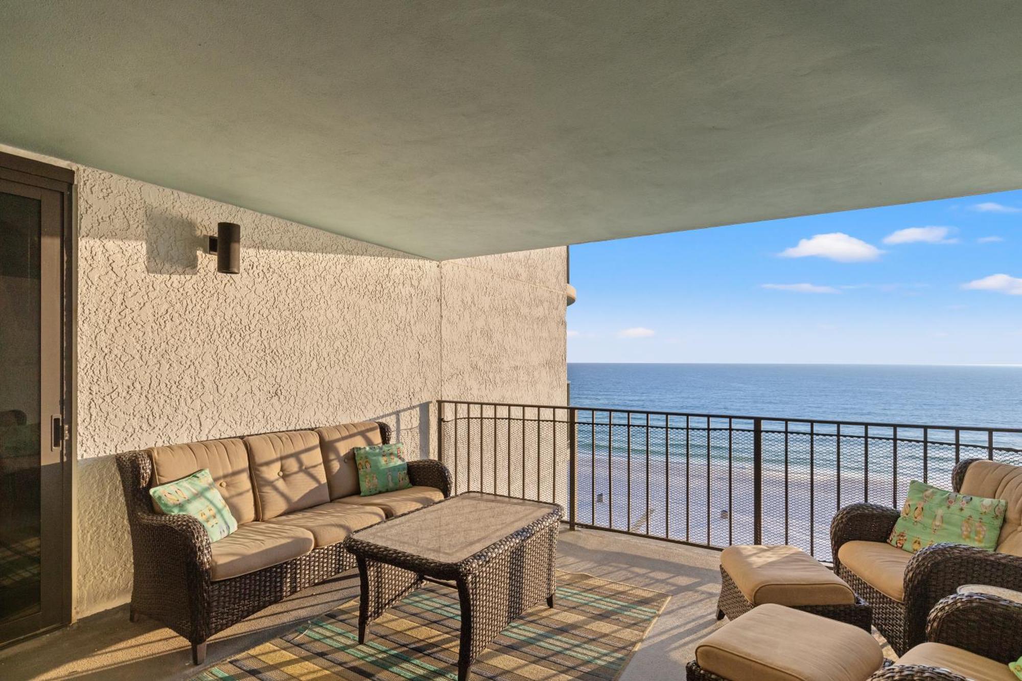 Holiday home Watercrest Waves! Beachfront 2br/2ba Condo, Sleeps 8, Stunning Gulf Views!