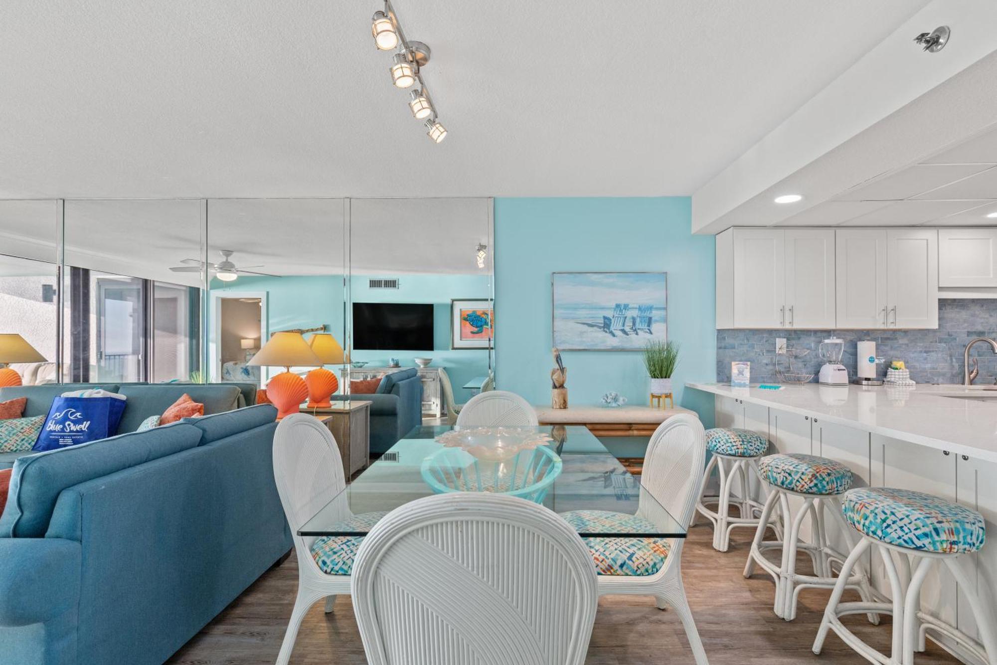 Holiday home Watercrest Waves! Beachfront 2br/2ba Condo, Sleeps 8, Stunning Gulf Views! *