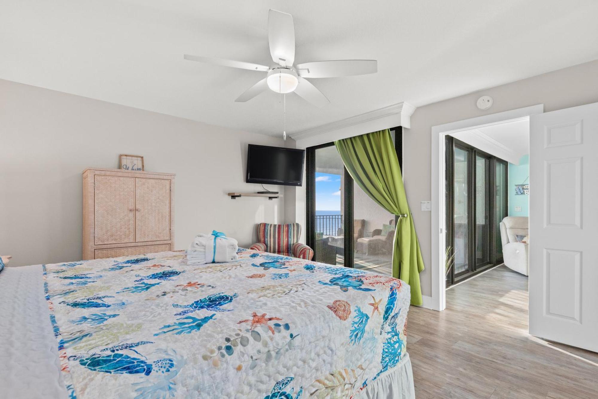 Watercrest Waves! Beachfront 2br/2ba Condo, Sleeps 8, Stunning Gulf Views! *