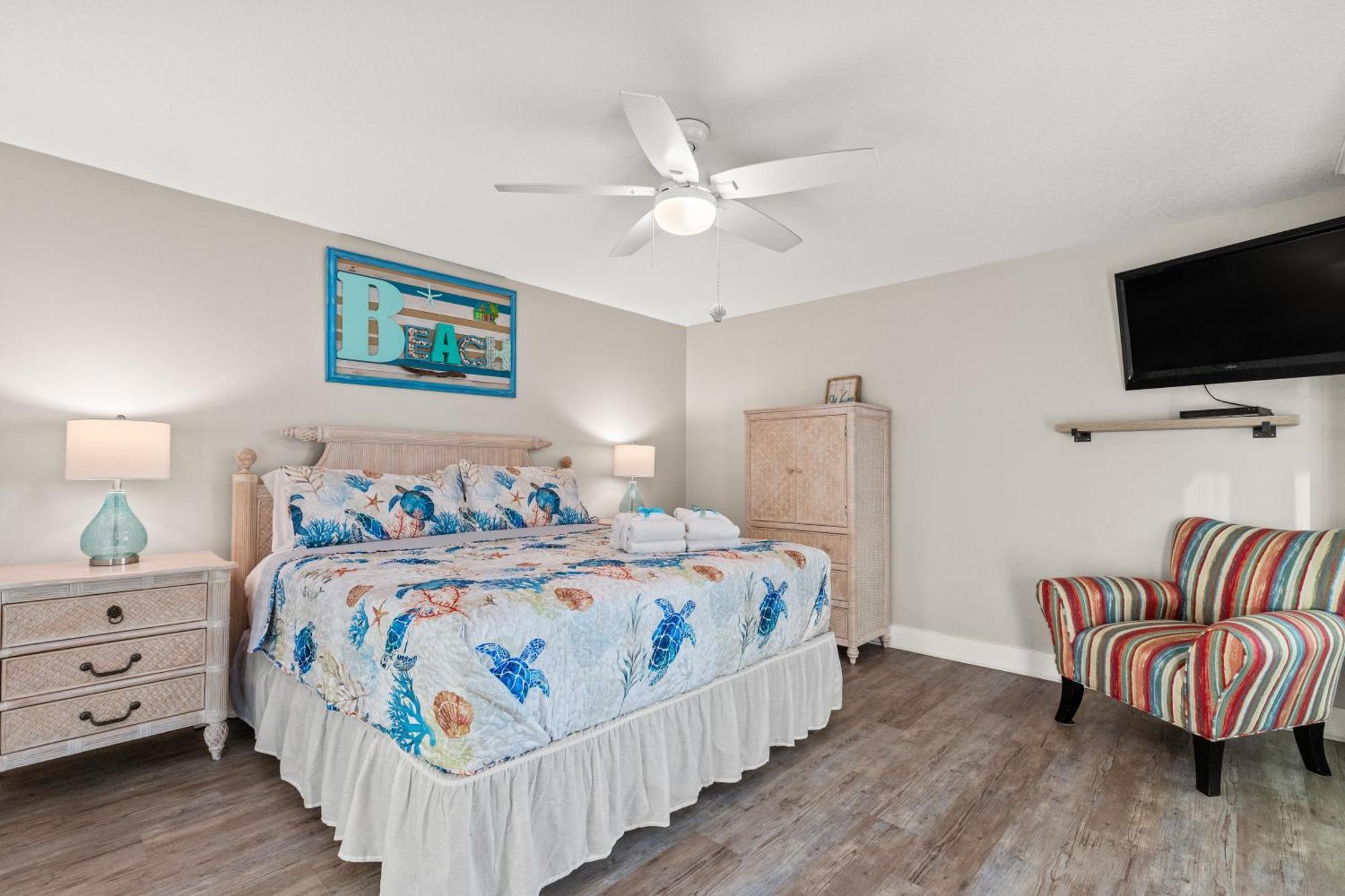 Watercrest Waves! Beachfront 2br/2ba Condo, Sleeps 8, Stunning Gulf Views! Holiday home