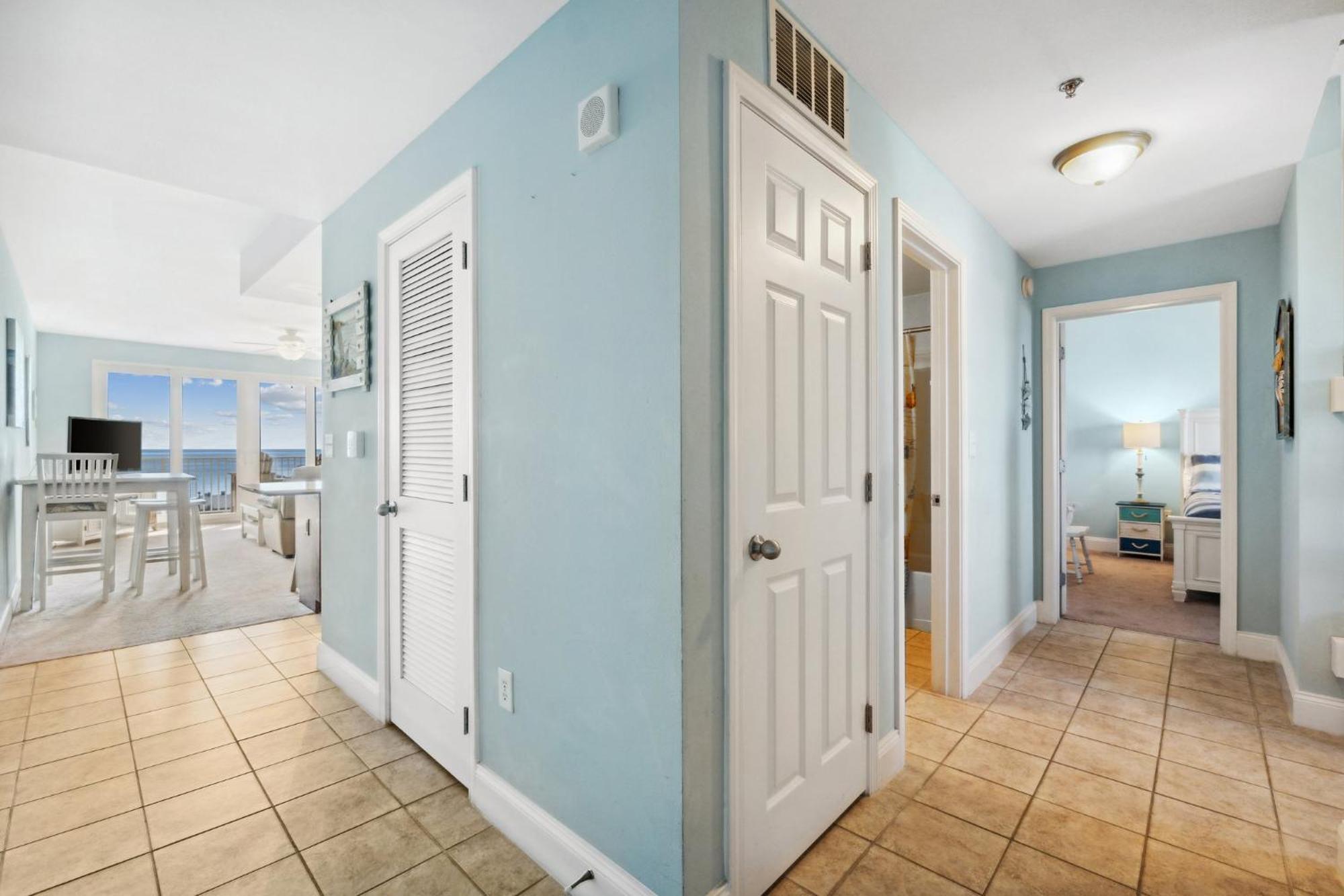 The Scene At Laketown Wharf #524 By Nautical Holiday home *