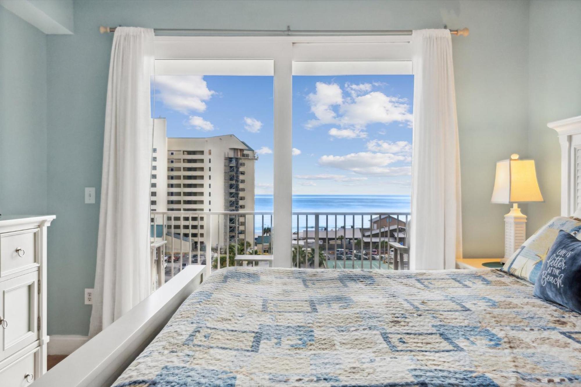 The Scene At Laketown Wharf #524 By Nautical Holiday home *