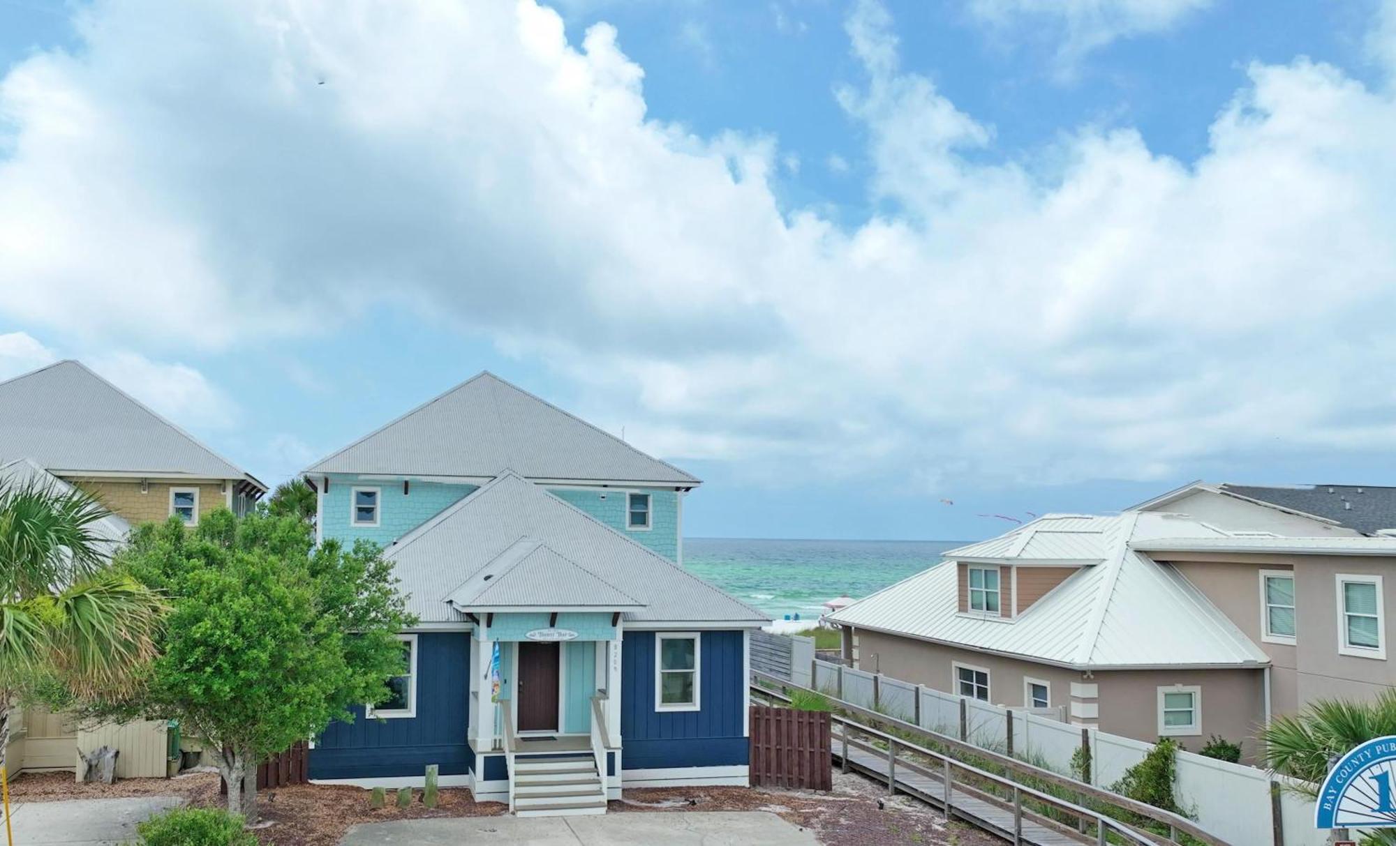 Holiday home The Tourist Trap - Heated Private Beachfront Pool! Gorgeous!!!