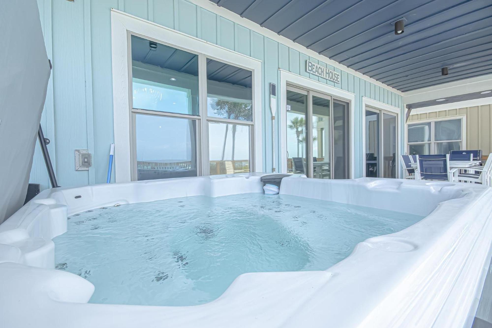 The Tourist Trap - Heated Private Beachfront Pool! Gorgeous!!! Holiday home Panama City Beach
