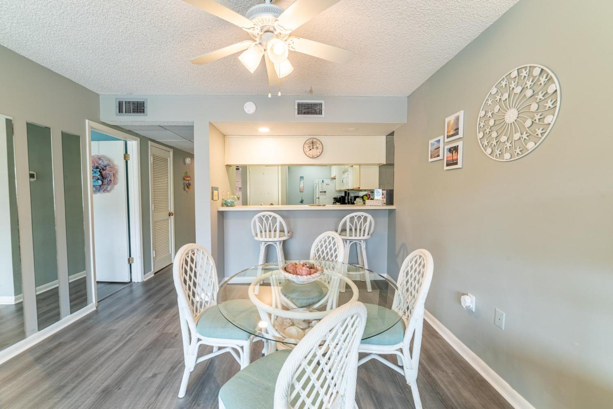 Edgewater 0402 'serenity Now' Holiday home *