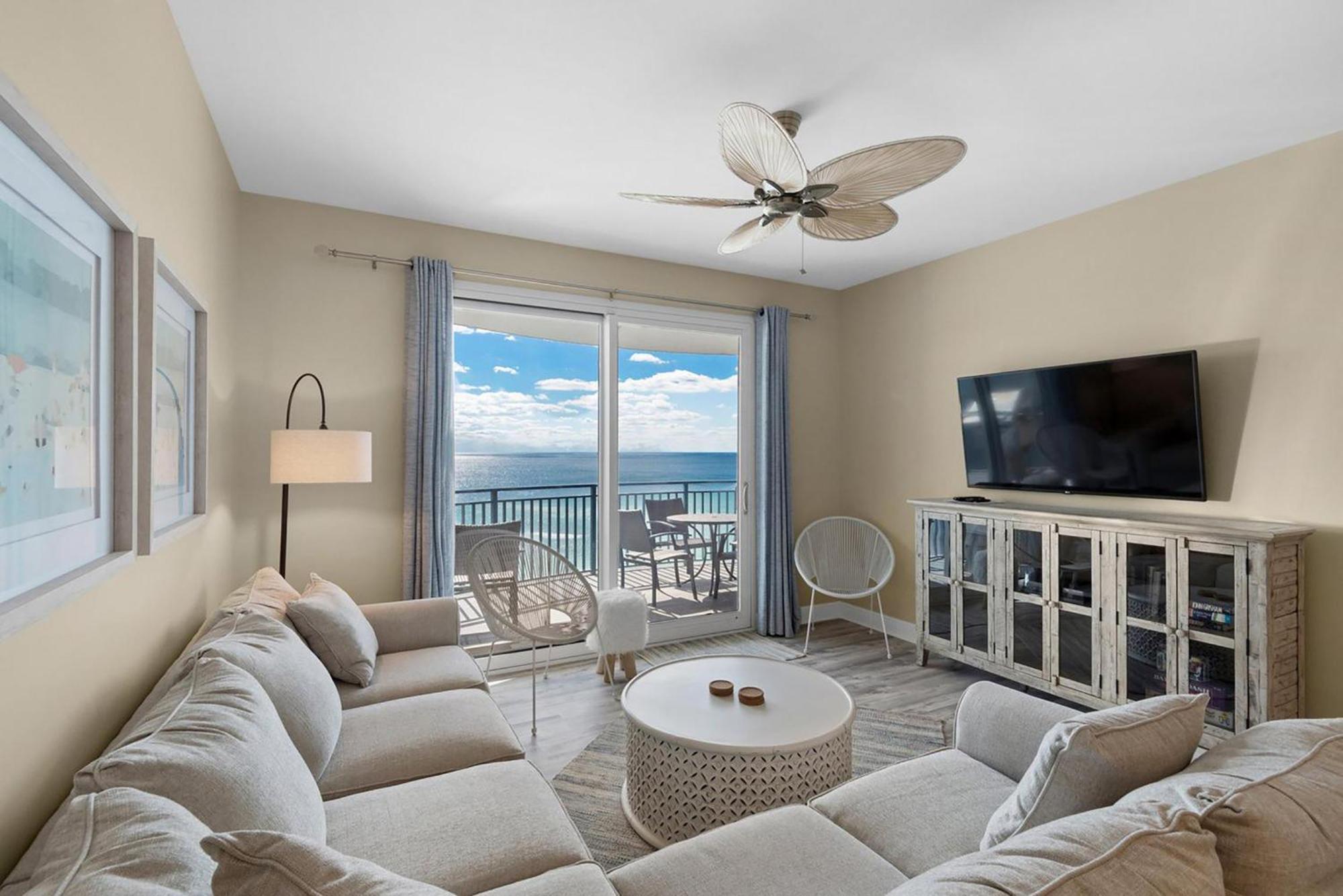 Holiday home Sterling Breeze 904 *