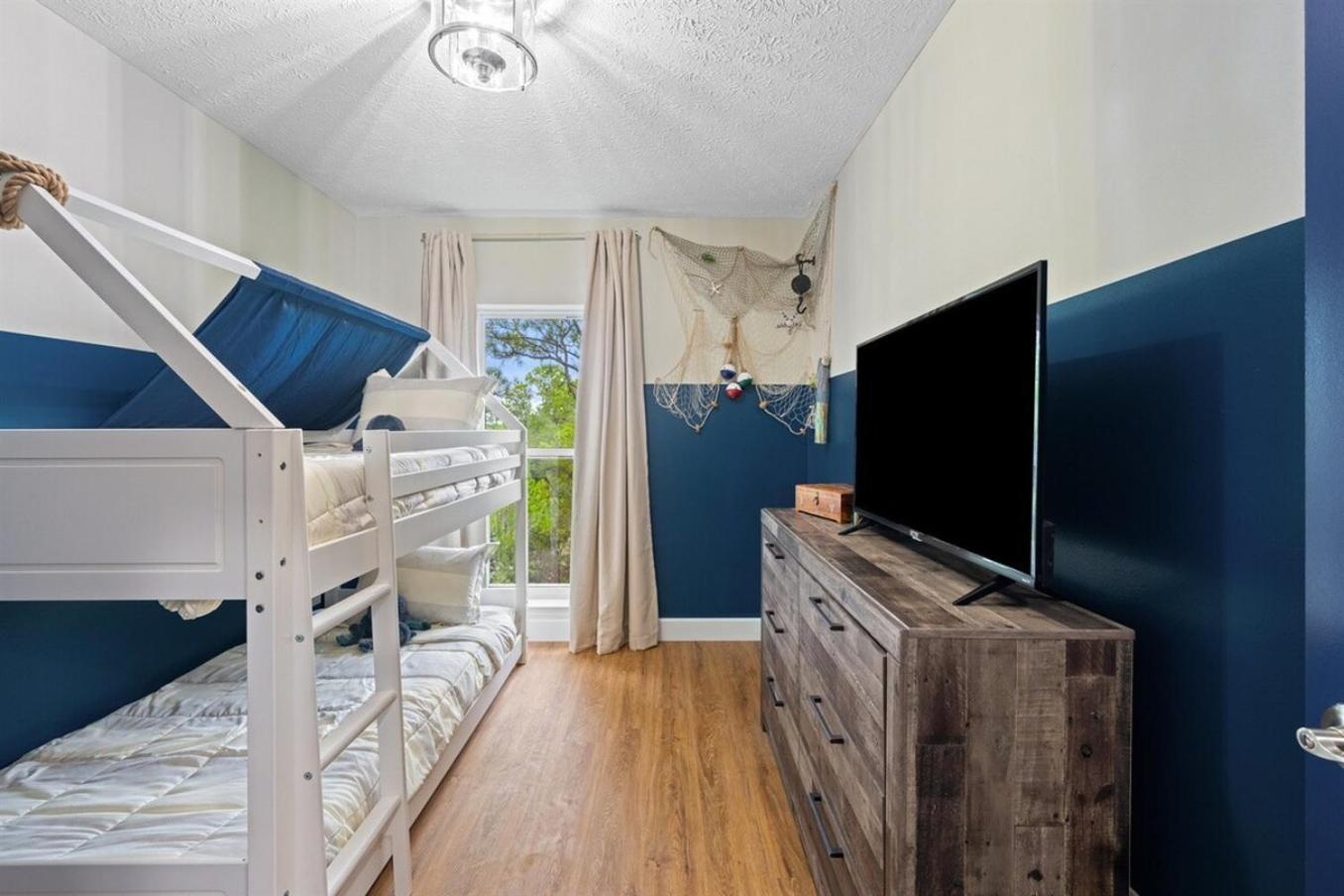 Sleeps 58 Large Familycorporate Gatherings *