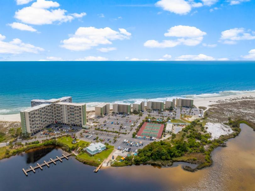 The Penthouse At Pinnacle Port #20
