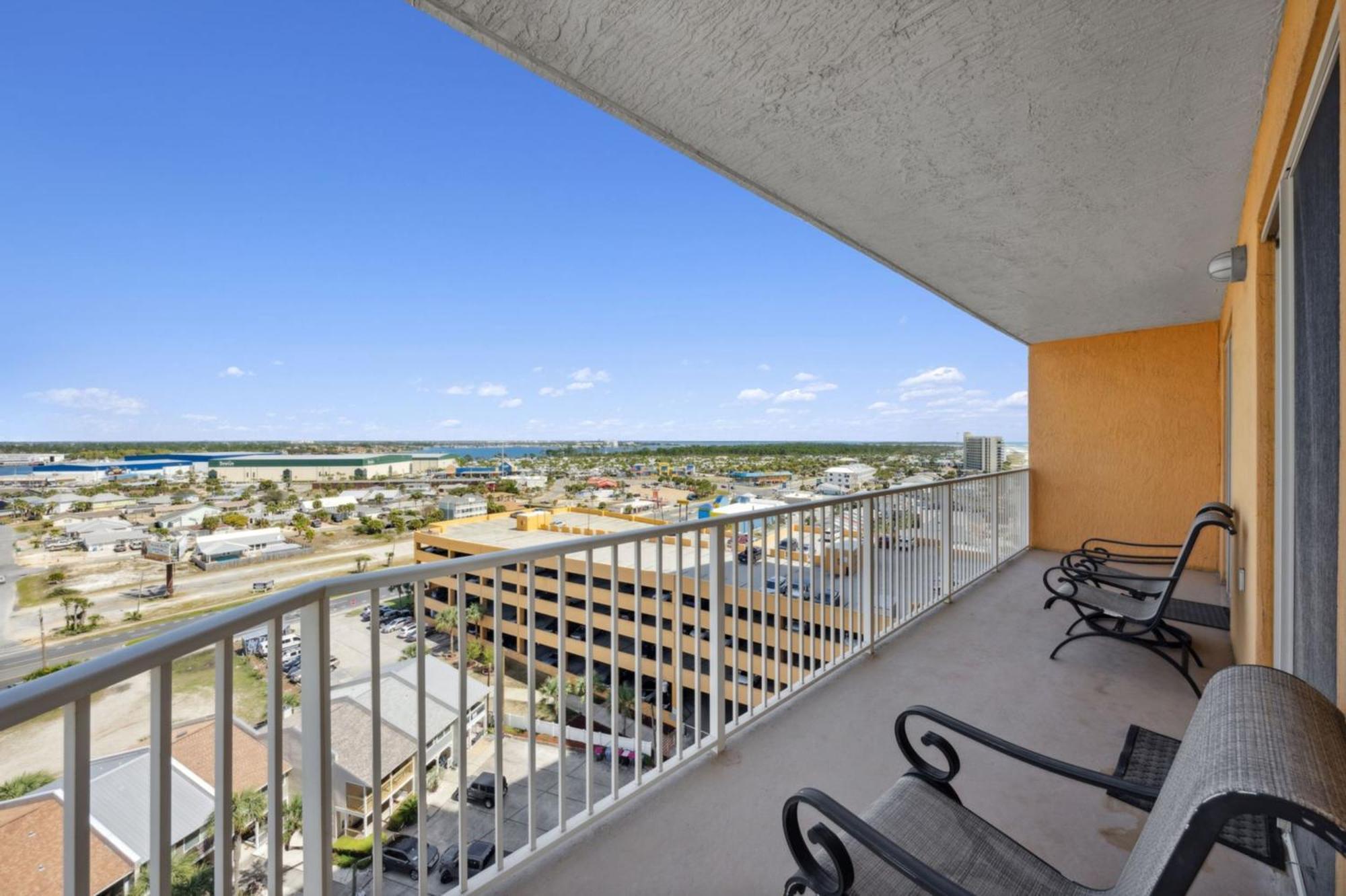 Treasure Shores-3br Beachfront Corner Unit Sleeps 8 With Stunning Gulf Views!
