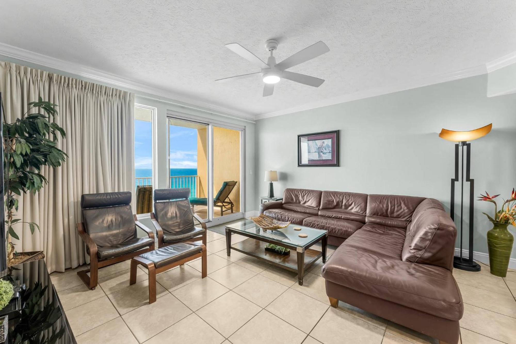Apartment Treasure Island 1102