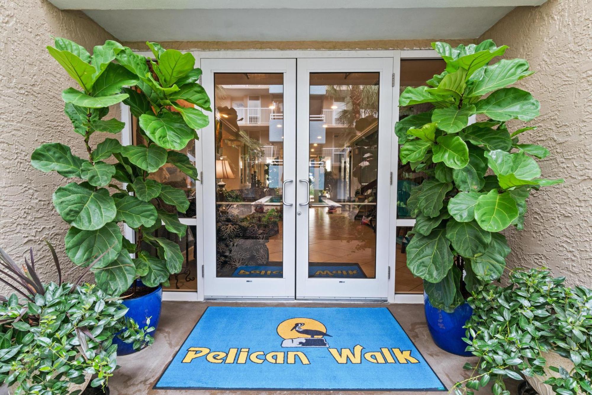 Pelican Walk 510 *