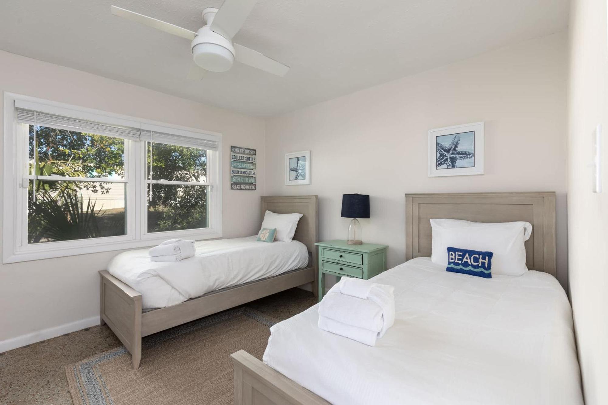 Shells Family House Coastal Retreat With Private Pool Golf Cart & Steps To The *