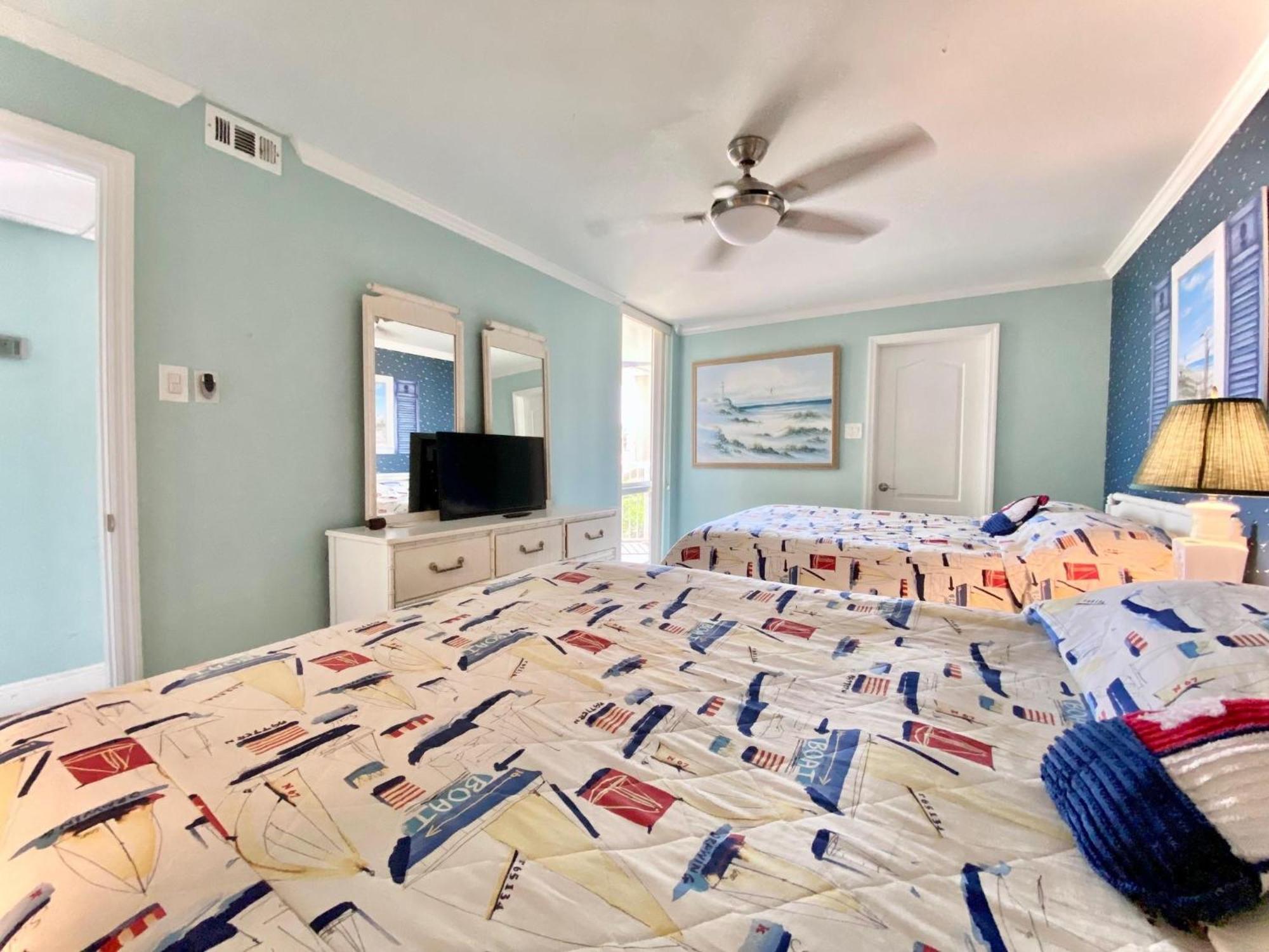 Holiday home Pelican Walk 212