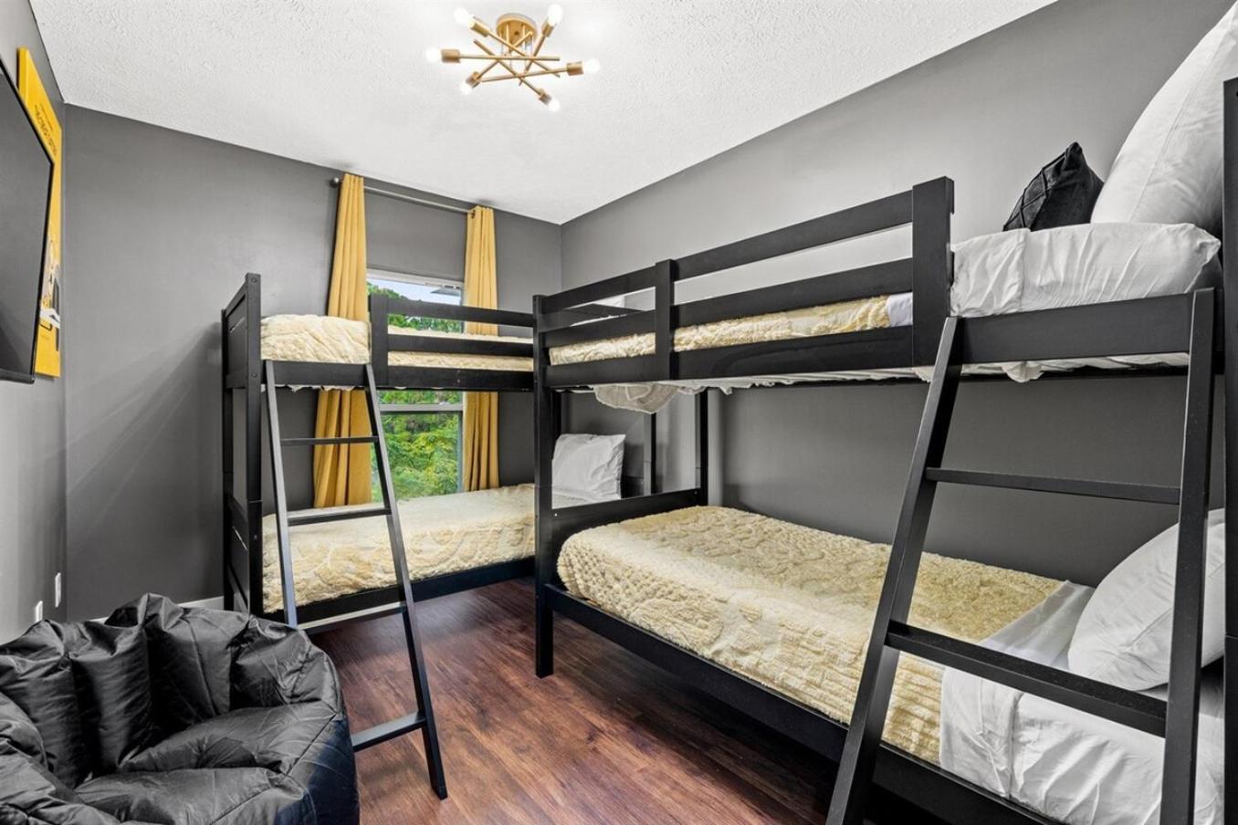Sleeps 58 Large Familycorporate Gatherings Panama City Beach