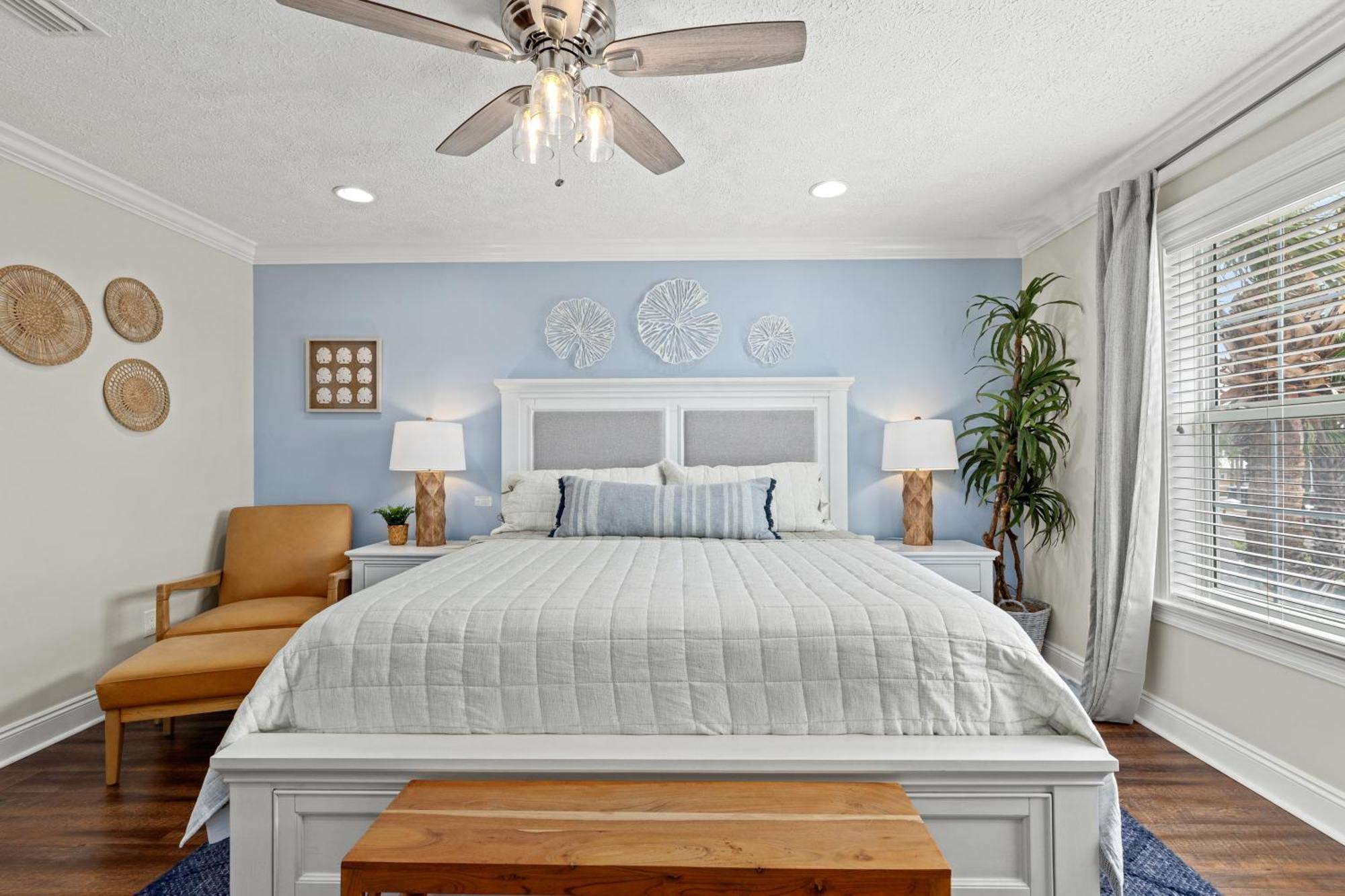 Holiday home Escape To Dollar Holler: Coastal Retreat, 3 Beds, 25 Baths, Sleeps 10! *