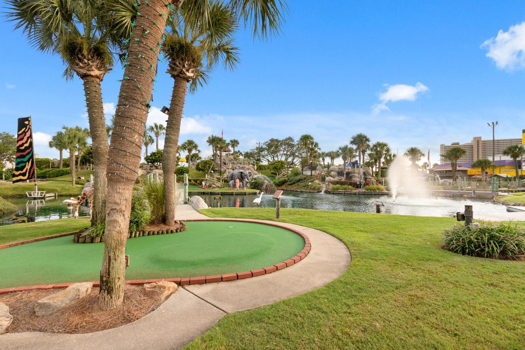 Escape To Dollar Holler: Coastal Retreat, 3 Beds, 25 Baths, Sleeps 10! Panama City Beach