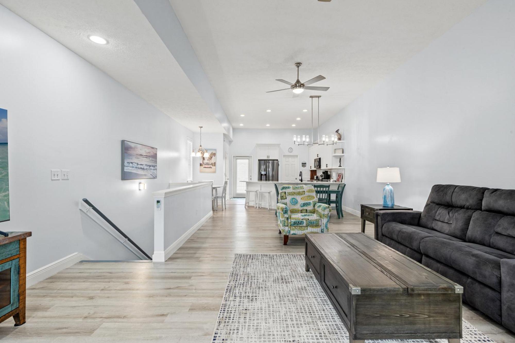 Sago By The Sea: 2-bed, 25-bath Retreat Steps From The Beach, Sleeps 7! *
