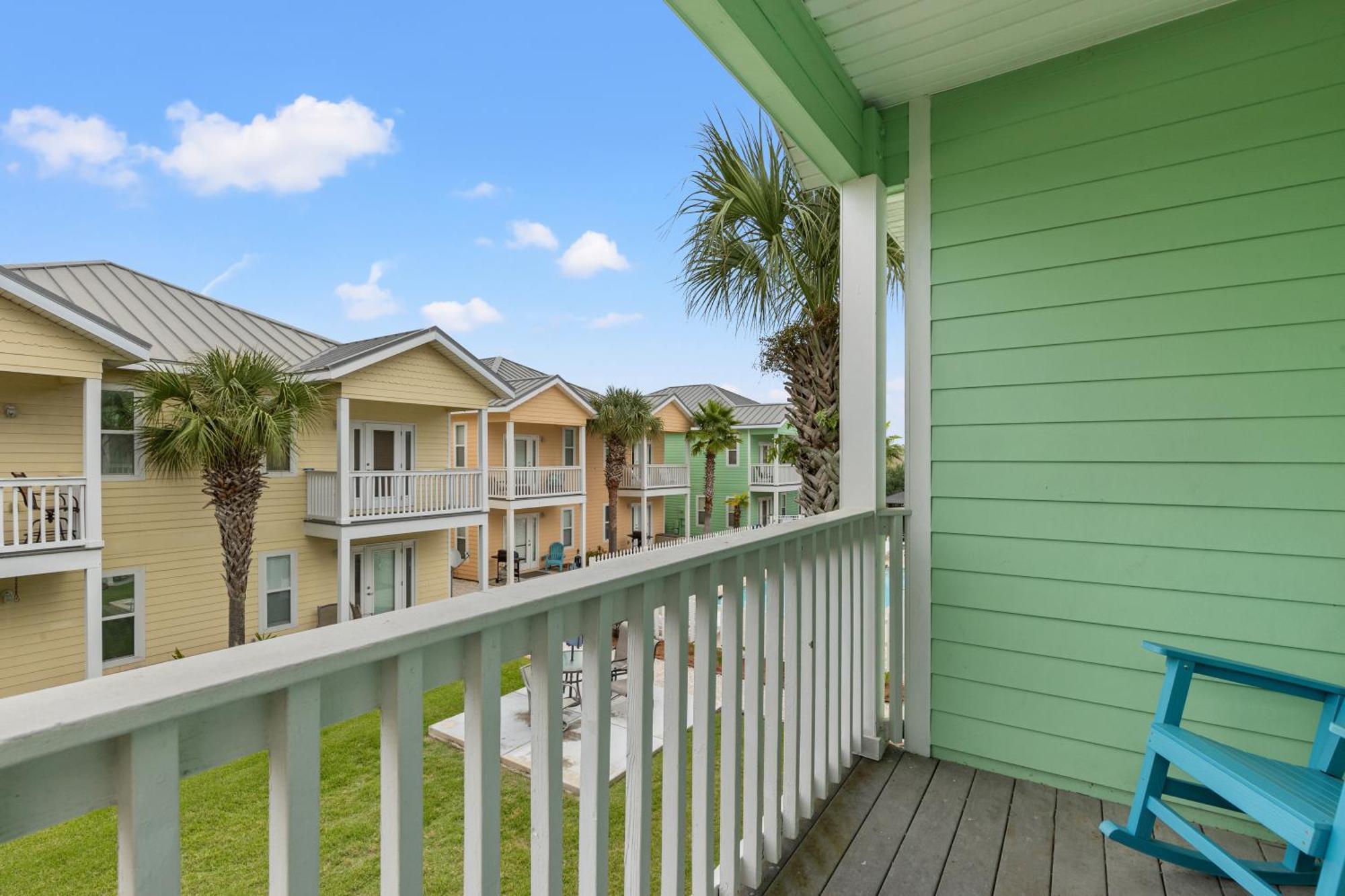 Sago By The Sea: 2-bed, 25-bath Retreat Steps From The Beach, Sleeps 7! *