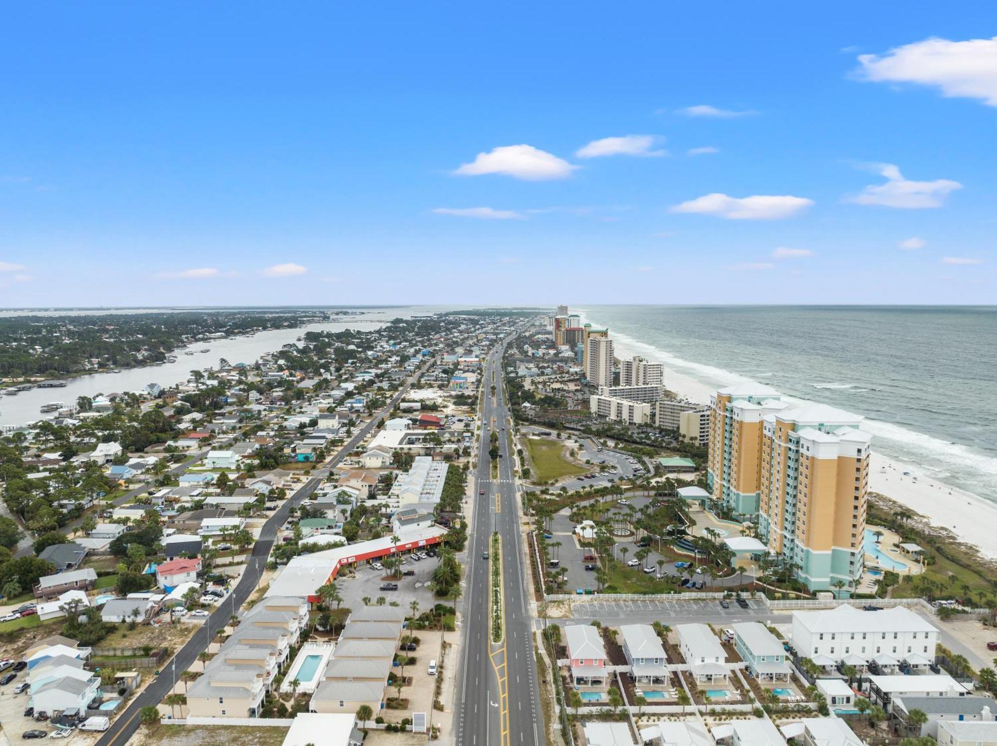 Escape To Dollar Holler: Coastal Retreat, 3 Beds, 25 Baths, Sleeps 10!
