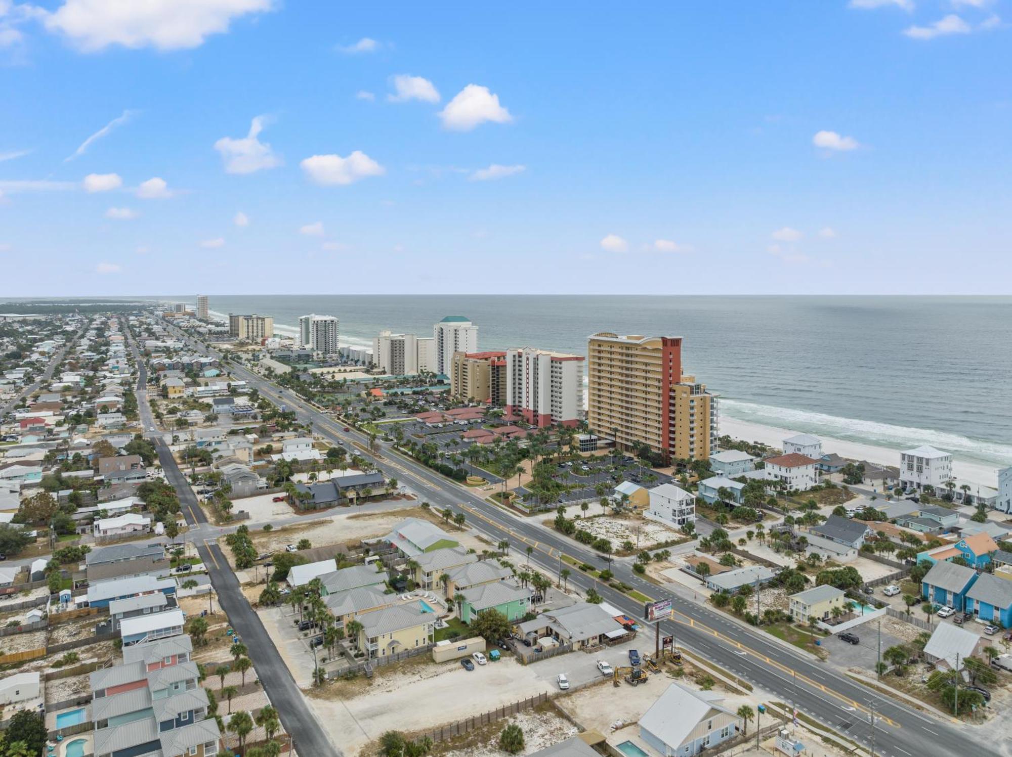 Sago By The Sea: 2-bed, 25-bath Retreat Steps From The Beach, Sleeps 7! Holiday home Panama City Beach